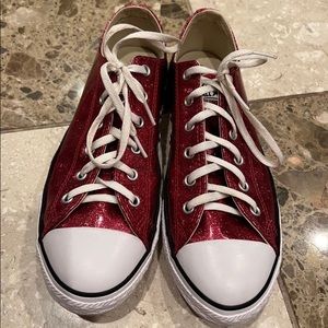 Like new Ruby Red glitter converse sneakers